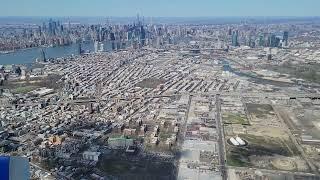 NYC flying & landing LaGuardia clear day