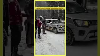 Vehicles skid amid snowfall in #doodpathri resort