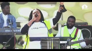 We Bless Your Name Almighty God - Powerful African Worship