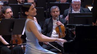 Aida Avanesyan & Sergey Smbatyan Beethoven: Piano Concerto Nr. 3 in          c-moll (1st movement)