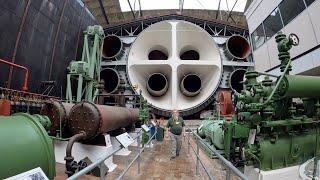 Brooklands Museum: The Stratosphere Chamber Door