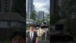 Частные дома рядом с многоэтажками: село и город Киев