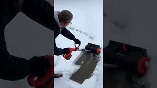 How a Voltask 20V cordless snow shovel works in real life | SS-20B