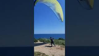 New pilot gusty wind launch #paragliding #flightschool