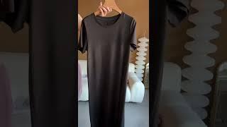 Elegance Defined: French-style Sophisticated Black Maxi T-shirt Dress