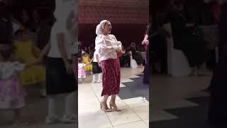 twerk yapan türbanlı kız tiktok