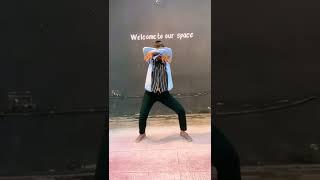 BLACKPINK - PRETTY SAVAGE REMIX | KPOP | LISA | BTS | Dance Cover Akanksha #shorts #trending #dance