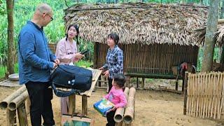 Sung Luyen is very lucky to have Korean tourists visit - Harvesting bananas for sale