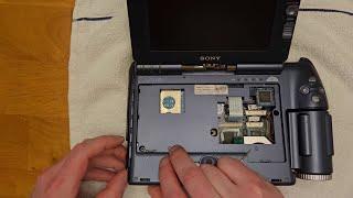 Sony Vaio PCG GT1 (Rare, 2000) Teardown: SSD Upgrade, CMOS Battery, Battery Damage