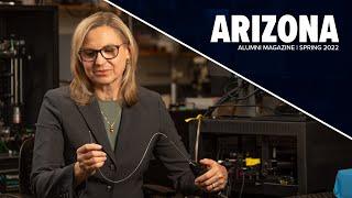 Arizona Alumni Magazine | Researchers Pilot 'Itty Bitty' Device for Earlier Ovarian Cancer Detection