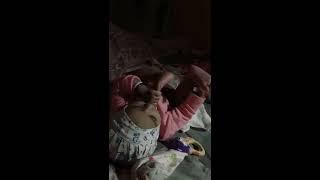 4 months baby sucking toes in the night | Babies of 2020