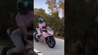 pink ducati panigale - test ride 