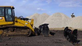 Cat® 963 Track Loader Feature Walk-Around