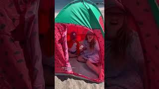 5 GENIUS BEACH HACKS ️ SAVE these for all your beach trips!! #summerhacks #familyfun #momhack