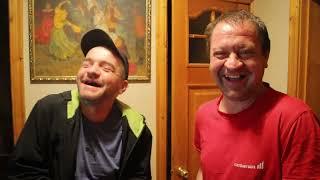 Еще недавно играл в футбол во Франции, а в 40 лет стал инвалидом и бухает!