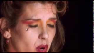 Mulholland Drive - LLorando (Crying) - English Subtitles