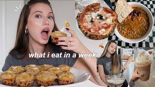 what i eat in a week (cozy fall edition) 