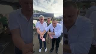 Проглядели и часов уже нет 