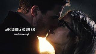 Oliver & Felicity | "The Boy Saw the Comet"(+3x20)