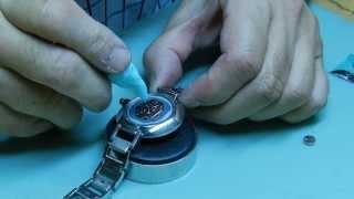How to Install Battery on Kenneth Cole Watch
