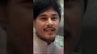 Christopher Strauss de León born (October 31, 1956) is a Philippine film actor and politician.