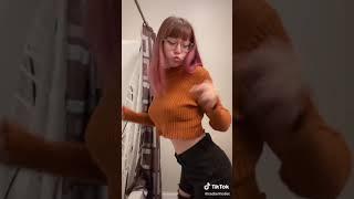 Best dance of a Russian girl on TikTok. Ориентальный танец русской девушки Tiktok - Periscope TV