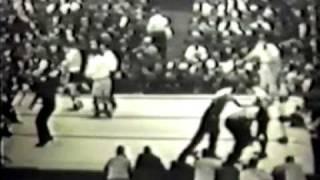 Art Aragon vs Carmen Basilio Part 1