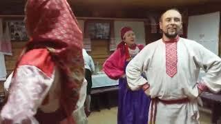 Потанцуем...Русская пляска "  Ход уточкой" Ну до чего же здорово!