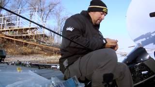 Fred Roumbanis shows how to fish an umbrella rig