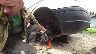 Замена шаровой опоры Мерседес Спринтер 208Д. Подробный разбор.