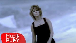 Gülben Ergen - Sadece (Official Video)