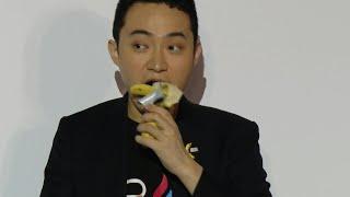 Crypto boss buys banana artwork $6.2 million - and eats it | AFP