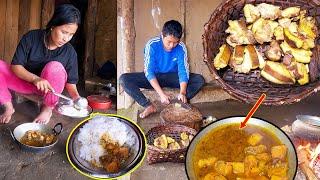 Husband wife Cooking & eating Pork Curry II Village Pork Curry in Pastoral Nepal@AloneAdhirajnepal