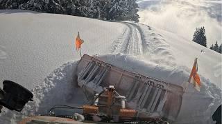 EXTREME️Almost 1 meter of fresh snow cleared in the Alps for Christmas️Winter service Tyrol #asmr