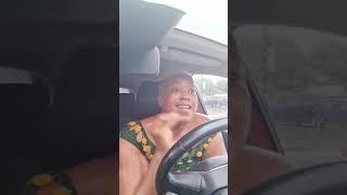 REINE GALLOISE DENONCE LES ROUTES DU CAMEROUN OOOOOOH