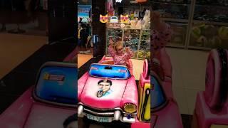 У ЛИЛИАНЫ РОЗОВЫЙ КАДИЛЛАКLiliana has a pink Cadillac #дети #приколы #shorts#топ#кадиллак#elvis#