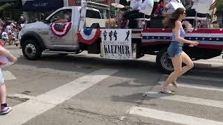 Highland Park Fourth of July parade disrupted by gunfire