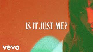 Sasha Alex Sloan - Is It Just Me? (Spanish Lyric Video)