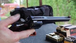 Classic Smith & Wesson Model 29 - Dirty Harry Pistol