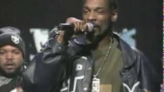 (N.W.A. Feat. SNOOP DOGG) - Chin Check (Live).mpg