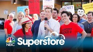 Superstore - The Employees Make the News (Episode Highlight)