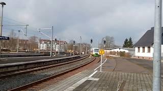 Die Südthüringen Bahn fährt in Sonneberg ein am 02.04.2018