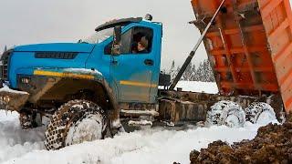 Deliver cargo through mud and not get stuck! This is how cargo is being delivered in harsh off-road!