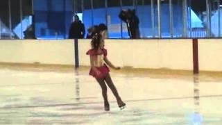 Defne Tuzer skating