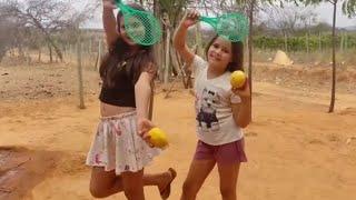 BRINCANDO DE BASQUETE COM MARACUJÁ