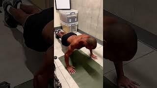 David Goggins Shares His Favorite Calisthenics Workout