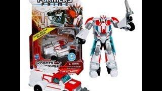 Hasbro Transformers Prime Deluxe Class Ratchet HD Action Figure Review | www.teksushi.com