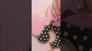 How I made a Minnie Mouse inspired cookie for my daughter’s 3rd birthday