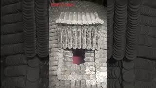 A Chinese man built an "expensive" Fujian Tulou model using about 50,000 coins.