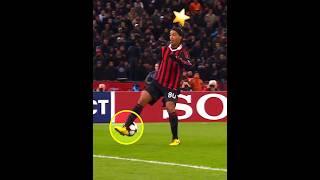 Ronaldinho Magic Skills 